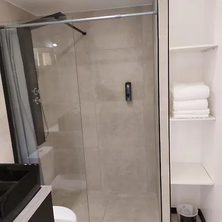 Appartement T2 Centre à 10 Mn Des Plages Agde