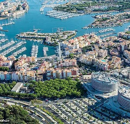 Appartement T2 Centre à 10 Mn Des Plages *