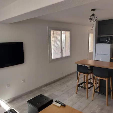 Appartement T2 Centre à 10 Mn Des Plages *
