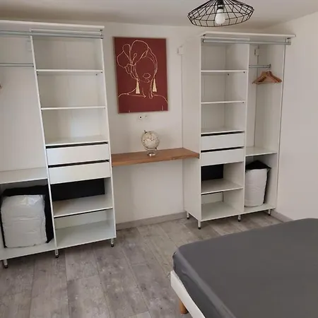 T2 Centre à 10 Mn Des Plages Appartement